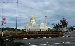 Sultan Omar Ali Saifuddien Mosque (11)