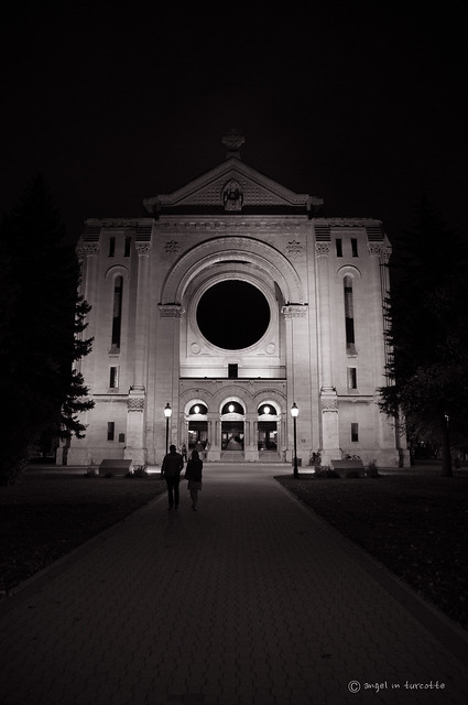 basilica blanche nuit