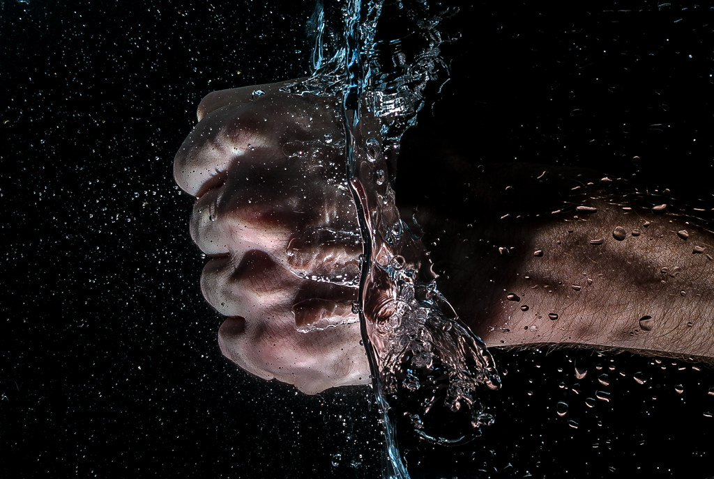 Splash | This photo was taken in a darkened room using a per… | Flickr