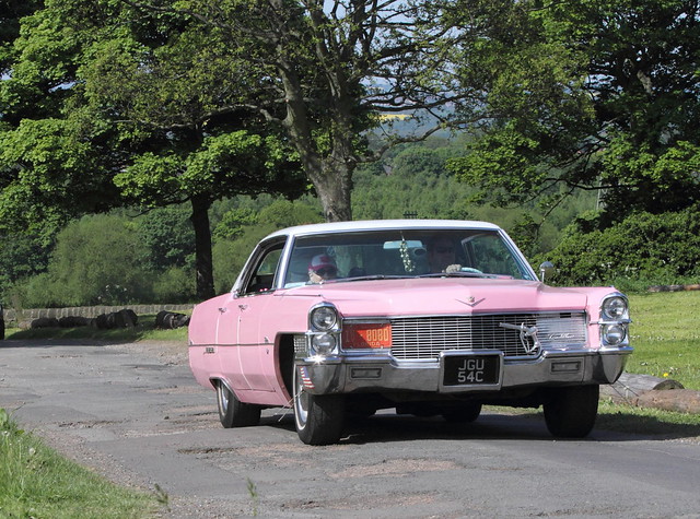 Cadillac in pink 1965 @ Heath