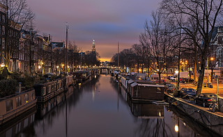 Amsterdam : Sunrise over the Prinsengracht.