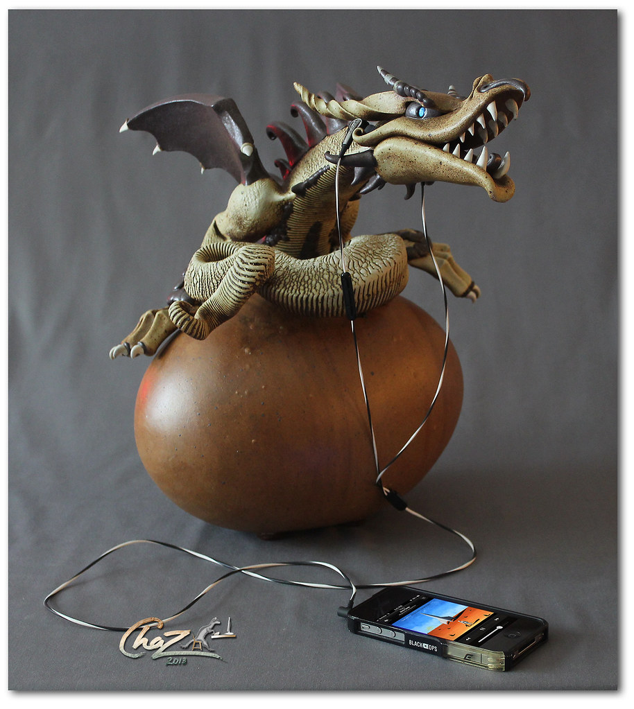 snobhog dragon hatchling jams to the music | During a break … | Flickr