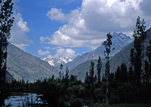 pakistan nwfp yasin northwestfrontier chitral hinduraj