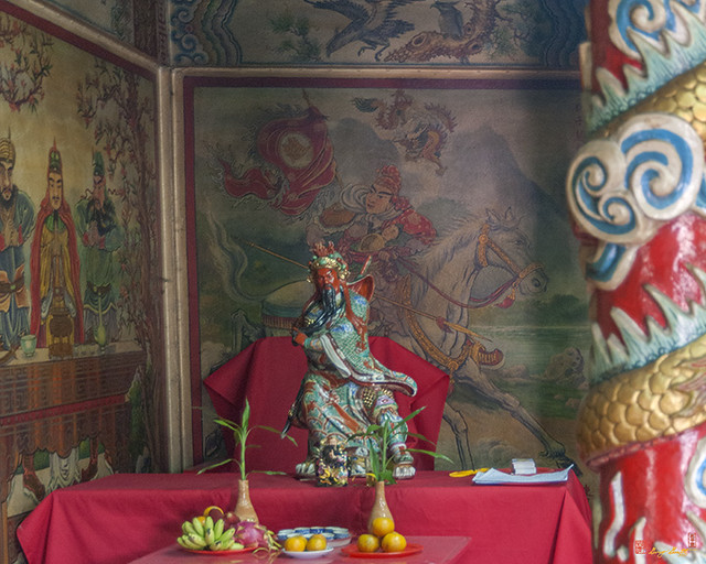 San Jao Chao Pho Guan Yu Left Altar (DTHSP0168) ศาลเจ้าพ่อกวนอู แท่นบูชาด้านซ้าย