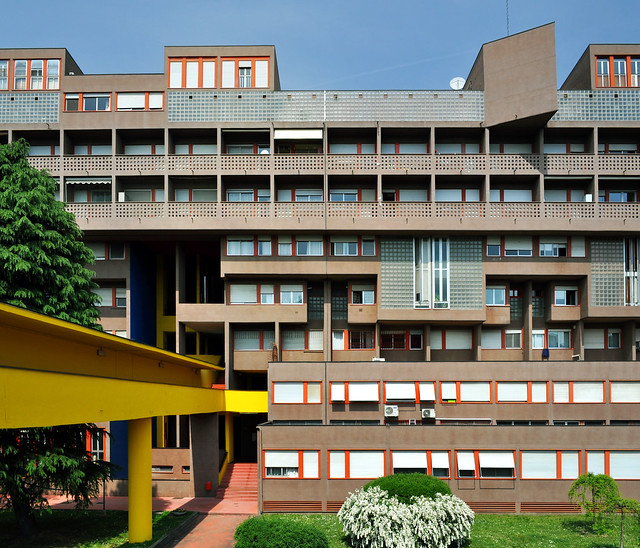 Gallaratese II Housing / Carlo Aymonino