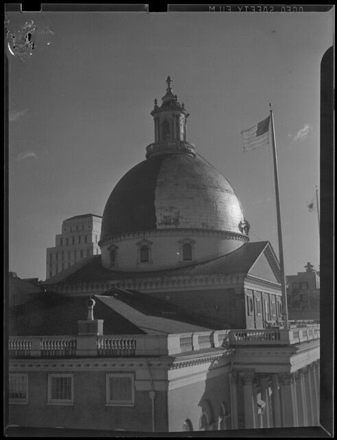 State house dome being painted over for war effort