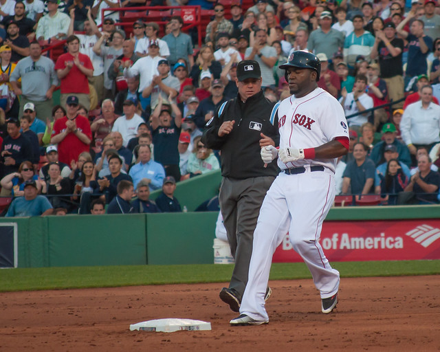 Red Sox overwhelm Texas Rangers