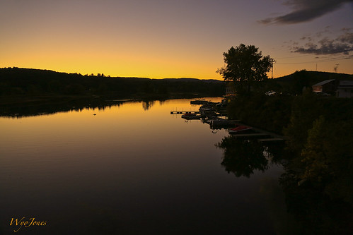 sunset tree marina buildings reflections river boats restaurant vermont junction np brattleboro connecticutriver westriver wantastiquet windhamcounty wyojones watersofthelonelyway