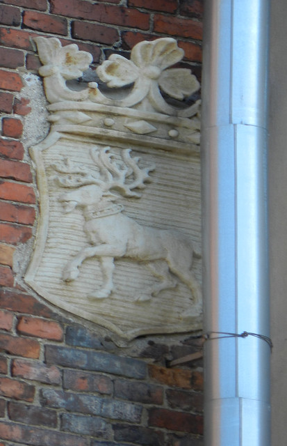 escudo exterior de edificio Riddarhuset Palacio de la Nobleza Helsinki Finlandia  08