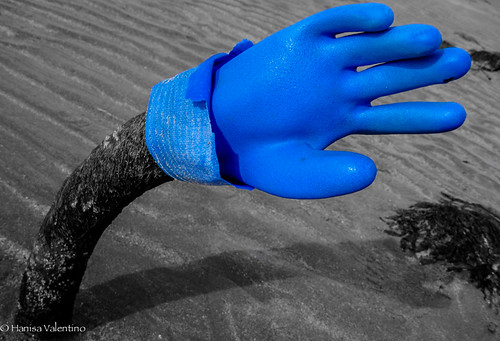 Alien-hand | by Sunny Hanisa