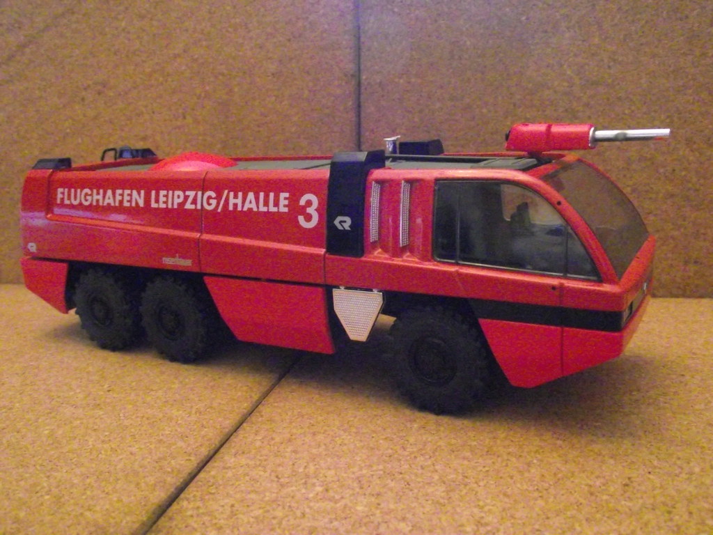 Pin Anstecker Feuerwehr Panther Leipzig  Art 6174