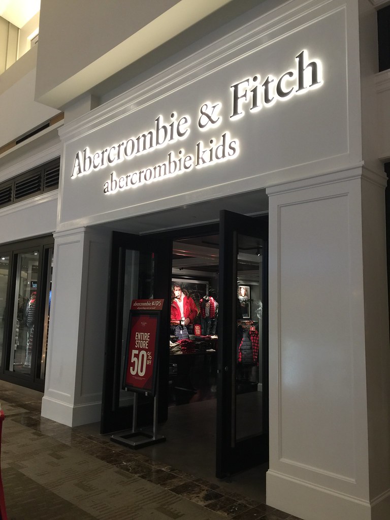 abercrombie and fitch galleria - 50 