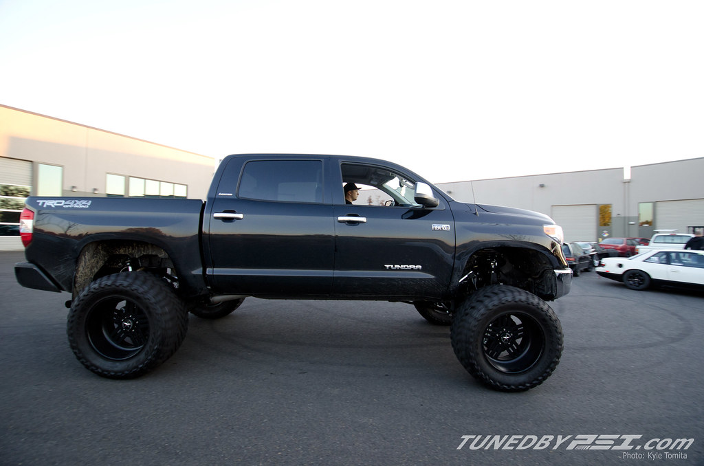 2014 Lifted Toyota Tundra At Psi Kyle Tomita Flickr