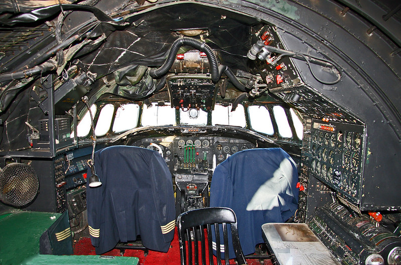 Lockheed 049 Constellation Flight Deck Panorama (N9412H)