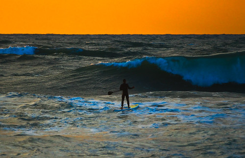 winter sea storm golden israel telaviv action surfing sup goldenhour actionshot actionphotography goldenhours winterinisrael telavivbeach supsurfingintheseastorm
