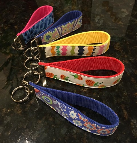 Quickie #keyfob #teachergifts for the end of the year! #craftymama #kaffefassett #heatherross #etsy | by PatchworkDuck