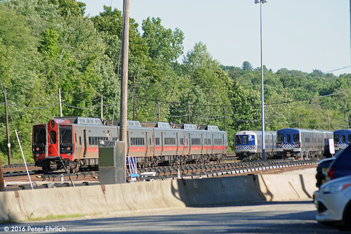 trains commuterrail metronorth passengertrains electricrailtransport
