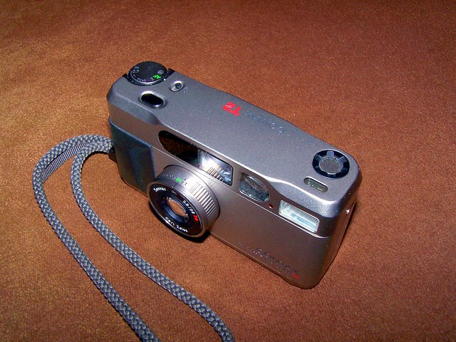 Analog Compact: Best Fixed Lens: Titanium Contax T2 (1991) Carl Zeiss Sonnar 1:2.8 38 mm T* - 1 (of 3) - Kodak DX7590