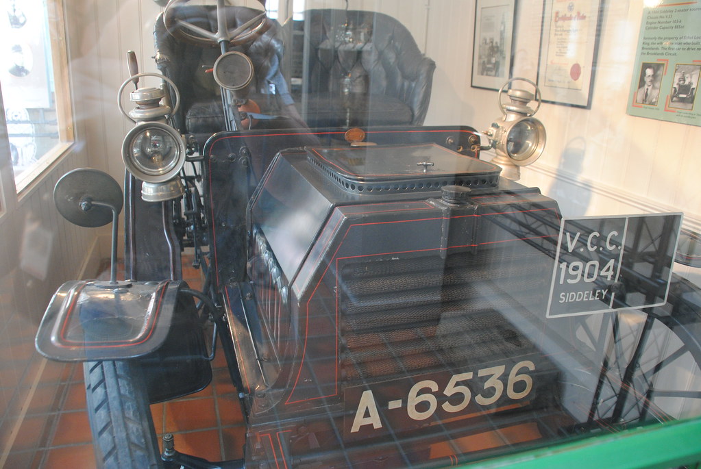 Armstrong Siddeley 1904 Before Merger  (Behind Glass) A 6536