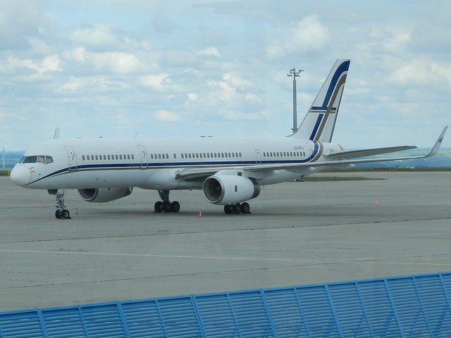 SX-RFA Boeing 757-23N