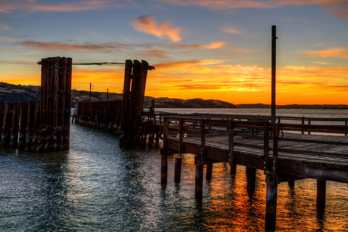 Fishing Pier and Old Ferry Terminal by Justin Jarratt, Martinez Marinacanon 7d hdr photomatix