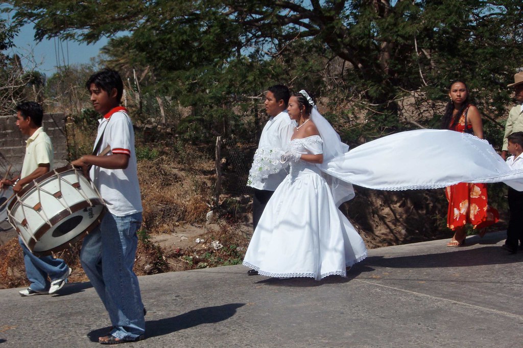Wedding Parade - Boda en Juchitán de Zaragoza, Región Istm… | Flickr