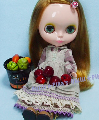 blythe_outfit_5873689_081紫リネンワンピースとエプロン