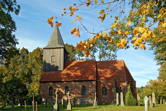 Eine kleine Landkirche im Mittelalter. - Ev. Dorfkirche in Groß Zicker (Rügen) (3)