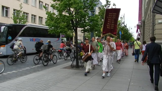 Hare Krishna en las calle de Vilnius Lituania