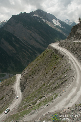 india mountains roads kashmir srinagar leh ladakh busjourney mountainroads