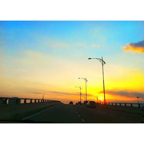 sunset malaysia johor iskandar uploaded:by=flickstagram instagram:venue_name=tamantasek instagram:venue=18609665 instagram:photo=52513655442684976050798029