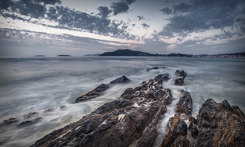 Ya se ha metido el sol by Lois Enrique, day cloudy