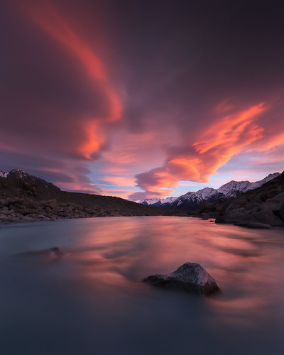 Tasmantacular by Dylan Toh, Tasman River, Mount Cook National Park.


On this particular evening, we had just traveled from Ashb