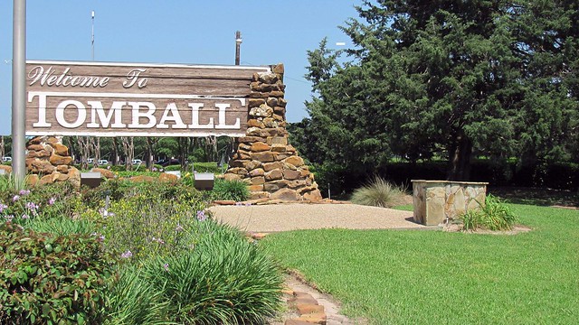 Tomball - Welcome Sign