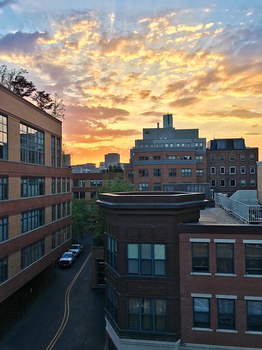 sunset sky brick boston clouds buildings downtown massachusetts newengland southend pw iphone sowa