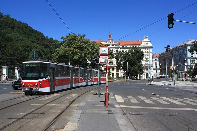 20 tram, southbound to Sídliště Barrandov (Praha)