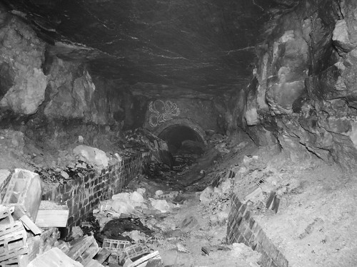 ohio abandoned nikon mine tunnel historic coal nelsonville haydenville p520
