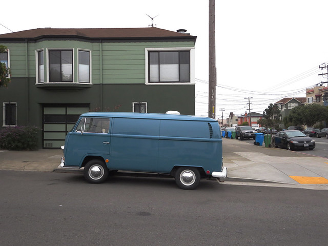 Blue hippie van; The Sunset, San Francisco (2014)
