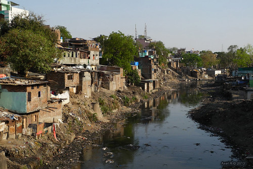 india rivière mp indore bâtiment slum madhyapradesh bidonville