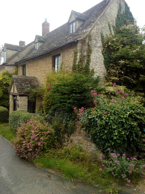 Cotswold Cottage Classic Cotswold charm