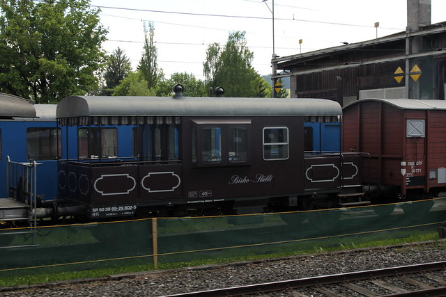 Wagen der Dampfbahn Bern am Bahnhof Konolfingen im Kanton Bern in der Schweiz