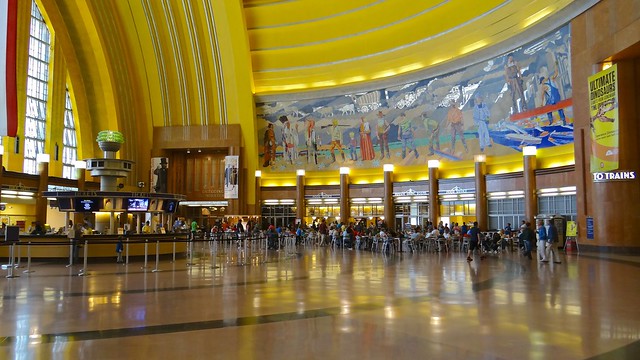 Art deco inside Union Terminal