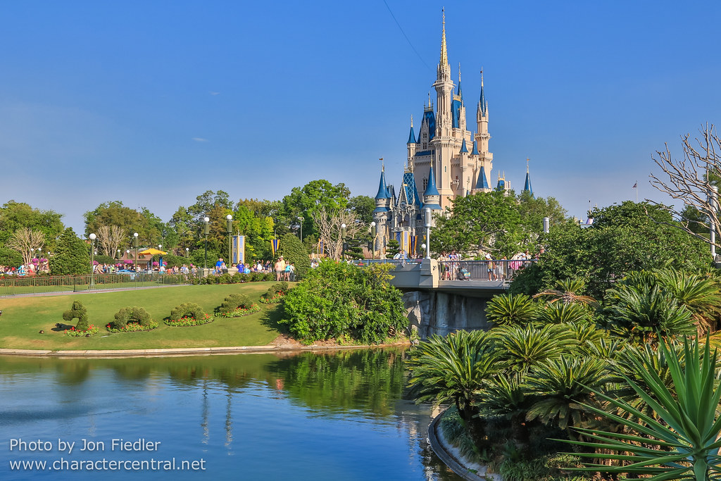 Cinderella Disney Anstecker Walt Disney World 2013 Cinderella Schloss 