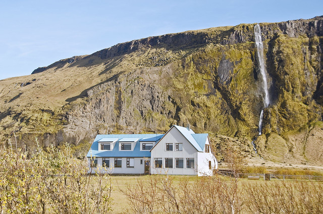 Un automne islandais ▿ Seljalandsfoss, douceur de vivre