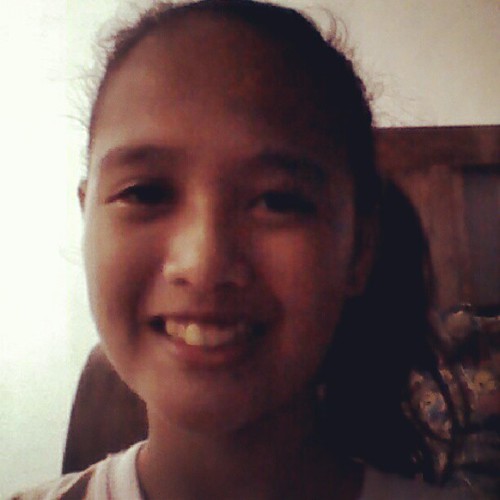 #goodafternoon #girl #me #myself #rise #simple #smile#hagard #hair #teeths #white #crop #brown #chair #insta #gram #instagram #instagramer #instagramers #instaddict #instaaddict #instafollow #instagirl #instalikers #follow #followme #followers #tagsforlik | by arviigirl
