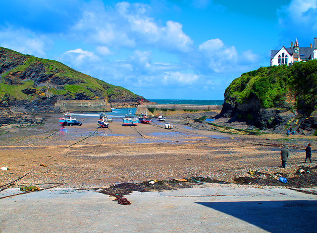 2013 05MAY23 PORT ISAAC CORNWALL - HARBOUR VIEW