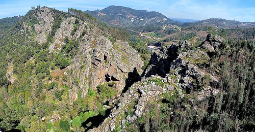 landscape hills schist casaldesaosimao centralportugal