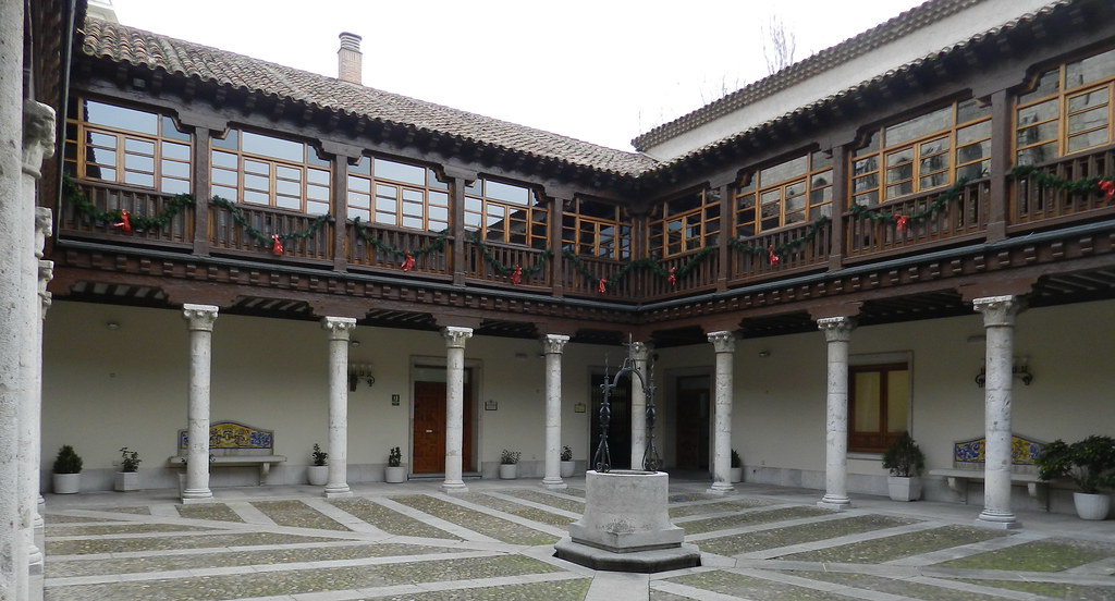 patio interior Palacio Pimentel Diputacion Provincial Valladolid 08