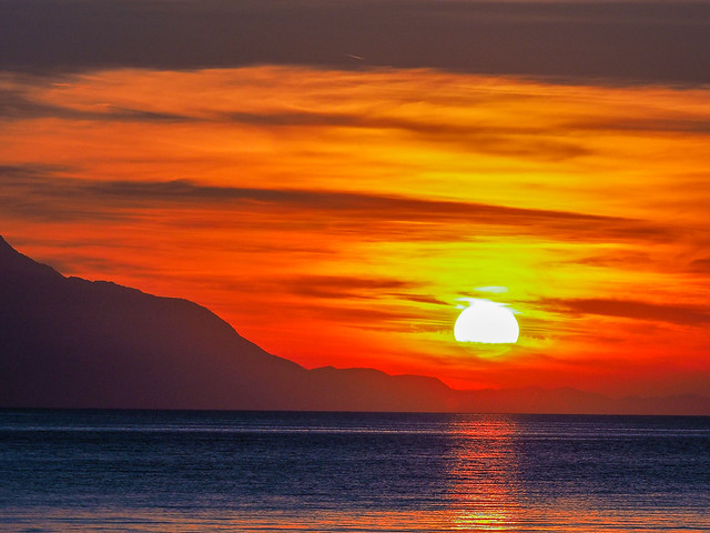 Disappearing Sun - Mount Athos ( as seen from Blue Waves Cafe-Bar - Myrina on Lemnos (Olympus OMD EM5II & mZuiko 40-150mm f2.8 Pro Zoom) (1 of 1)