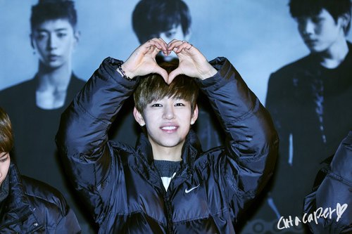 Daehyun Makes An Heart With His Hands C Woo Flickr